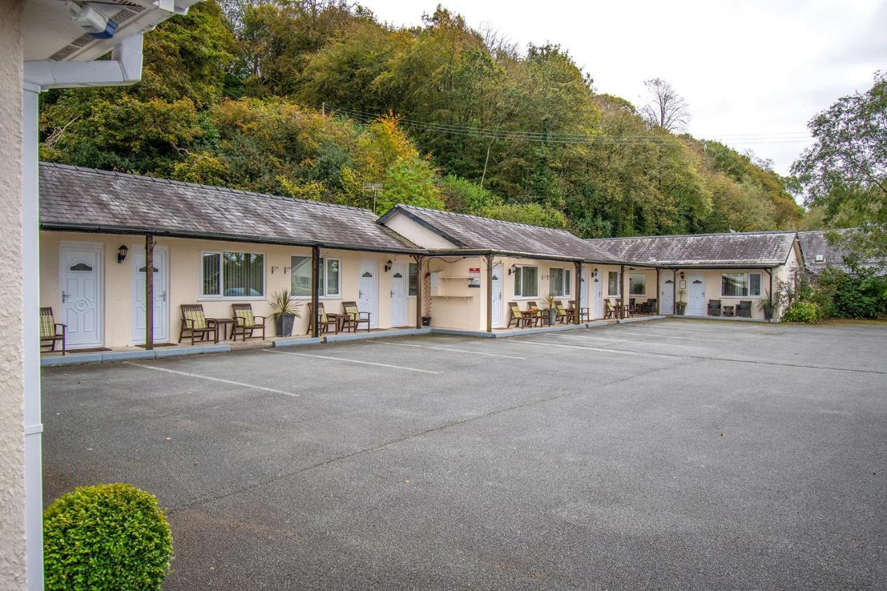 Estuary Lodge Motel B&B Talsarnau Exteriör bild